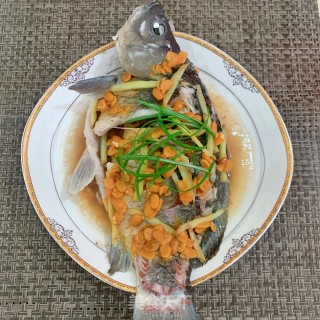 黄豆酱蒸鲫鱼的做法步骤：8
