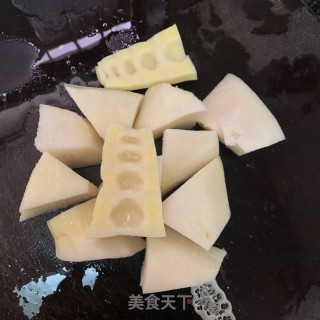 鲜笋排骨汤的做法步骤：5