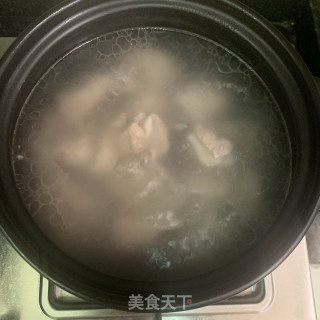 鲜笋排骨汤的做法步骤：6