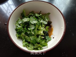 香菇花生拌皮蛋的做法步骤：9