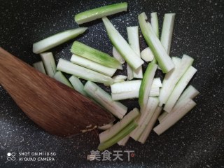 丝瓜炒蛋的做法步骤：5
