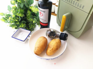 黑椒烤薯角的做法步骤：1