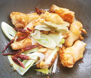 鸡腿炖土豆的做法步骤：12