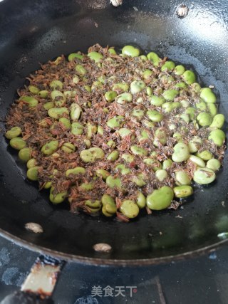 梅干菜烧蚕豆的做法步骤：4
