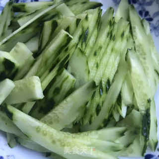 黄瓜炒鸡蛋的做法步骤：4