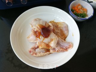 咸蛋黄翅包饭的做法步骤：2