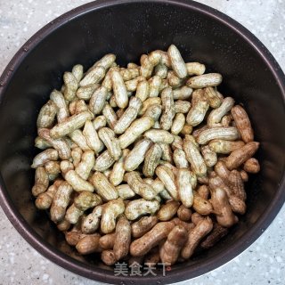 盐水花生的做法步骤：1