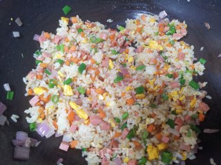 咖喱炒饭的做法步骤：7