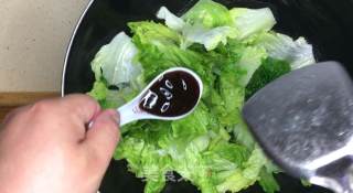 超简单蚝油生菜，健康清甜，刮油又减肥，非常快手！的做法步骤：5