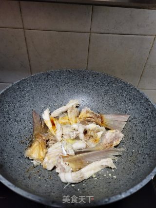 香煎鱼骨的做法步骤：6