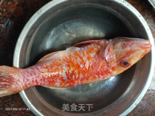 干萝卜丝焖红鱼的做法步骤：1