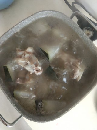 大筒骨冬瓜煲汤的做法步骤：5
