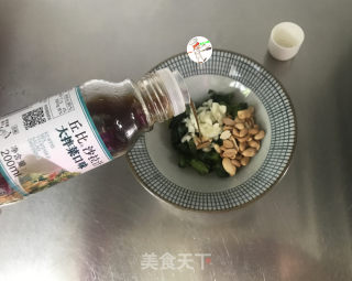 凉拌莴笋叶的做法步骤：12