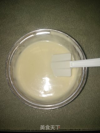 草莓红花杯子蛋糕的做法步骤：7