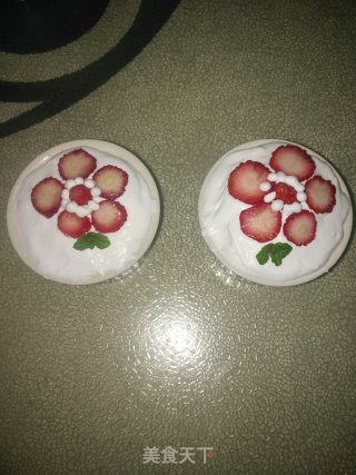 草莓红花杯子蛋糕的做法步骤：19