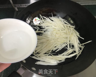清炒茭白的做法步骤：8