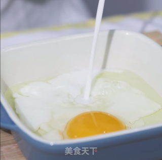 简单快手不用和面也能做出好吃的披萨的做法步骤：2