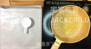 超简单蜂巢焦糖脆，口感酥脆甜蜜，微微粘牙，5分钟轻松搞定。的做法步骤：3