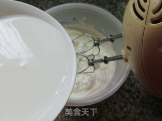 草莓味冰激凌的做法步骤：5