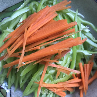 黄皮椒炒羊肉的做法步骤：3