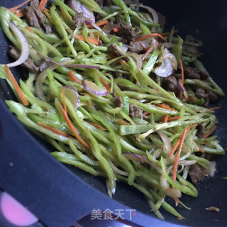 黄皮椒炒羊肉的做法步骤：7