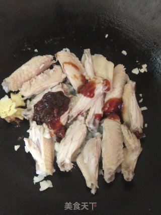 蒜香可乐焖鸡翅的做法步骤：7