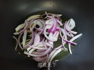 香菇肉酱的做法步骤：2