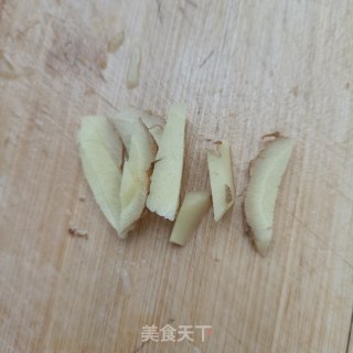 麻辣肠炒包菜的做法步骤：3