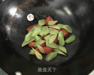 番茄炒莴笋的做法步骤：8