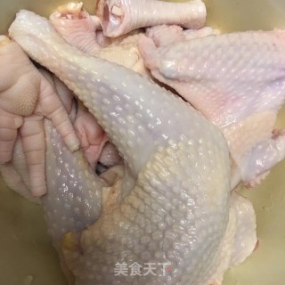 小鸡炖粉条的做法步骤：1