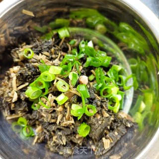 梅菜肉饼的做法步骤：4