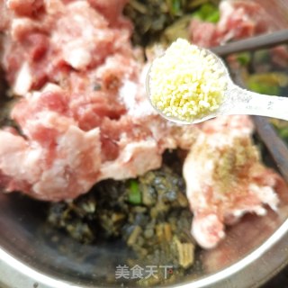 梅菜肉饼的做法步骤：8