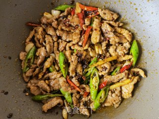 麻辣牛柳的做法步骤：15