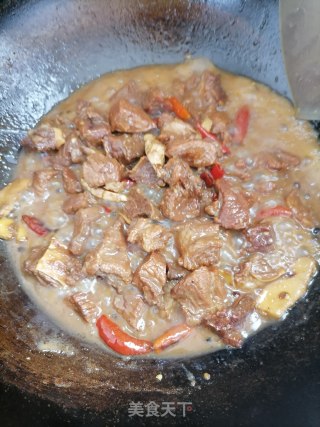 红烧牛腩的做法步骤：10