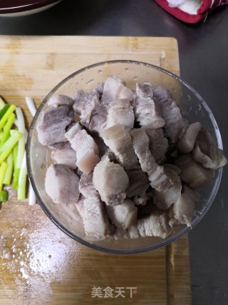 春笋红烧肉的做法步骤：3