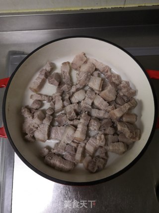 春笋红烧肉的做法步骤：4