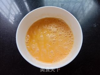 西蓝花炒蛋皮的做法步骤：4