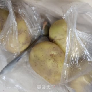 土豆烧鸡公的做法步骤：5