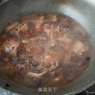 土豆烧鸡公的做法步骤：20