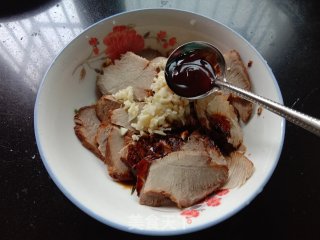 黄瓜拌卤肉的做法步骤：4