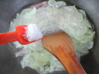 火腿片夜开花煮铁棍山药粉条的做法步骤：9