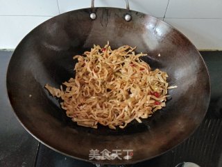 炒榨菜丝的做法步骤：10