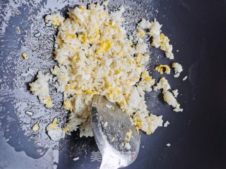 假蒌蛋炒饭的做法步骤：4