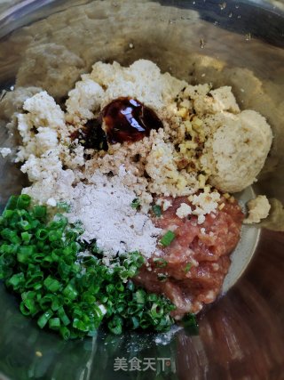 豆腐丸子的做法步骤：2
