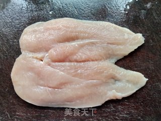 煎奥尔良鸡胸肉的做法步骤：1