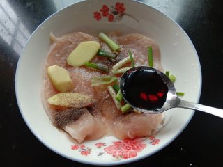 煎奥尔良鸡胸肉的做法步骤：5