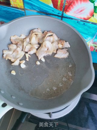 五花肉炒包菜的做法步骤：6
