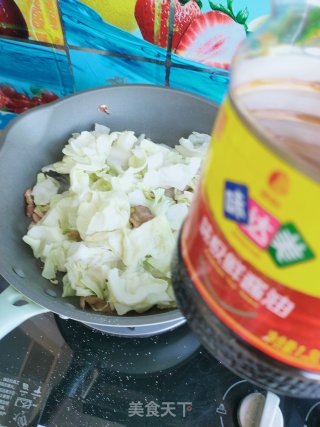五花肉炒包菜的做法步骤：9