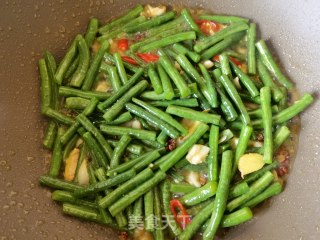 橄榄油炒豇豆的做法步骤：7