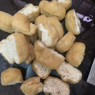 油豆腐焖五花肉的做法步骤：4